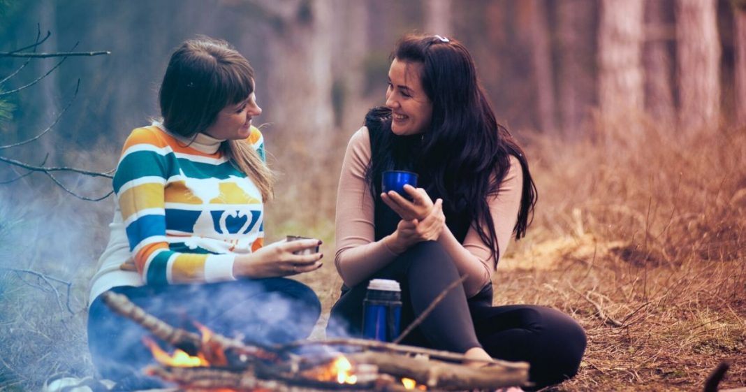 Tomar café com uma amiga: dose dupla de nutrição!