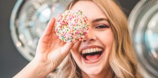 Psicólogos explicam os benefícios de se fazer bolos, biscoitos ou pães para outras pessoas Psicólogos explicam os benefícios de se fazer bolos, biscoitos ou pães para outras pessoas