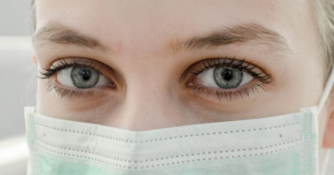Coronavírus: Pare agora de tocar seu rosto com esses 5 truques