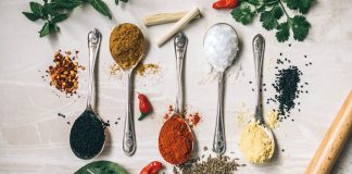 Nunca mais use temperos industrializados, faça temperinhos caseiros! Nunca mais use temperos industrializados, faça temperinhos caseiros!