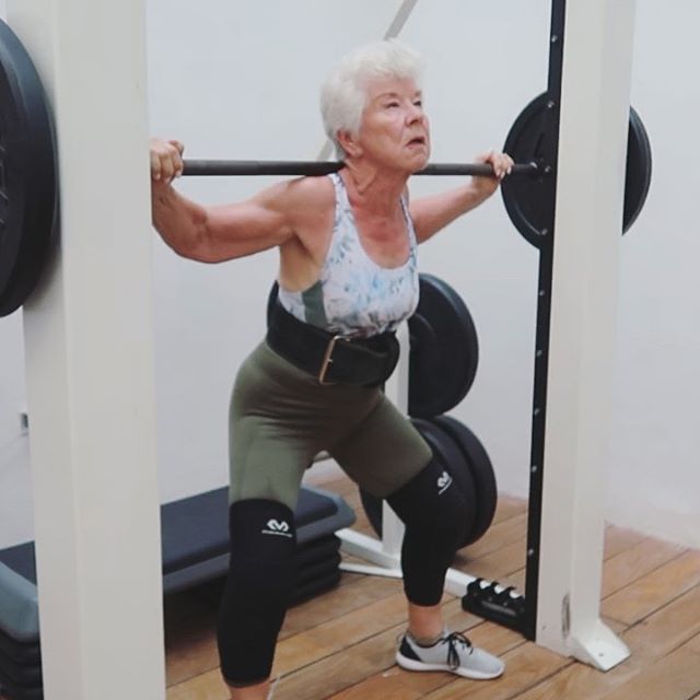 ideiasnutritivas.com - Mulher de 74 anos transforma seu corpo e o resultado é inspirador