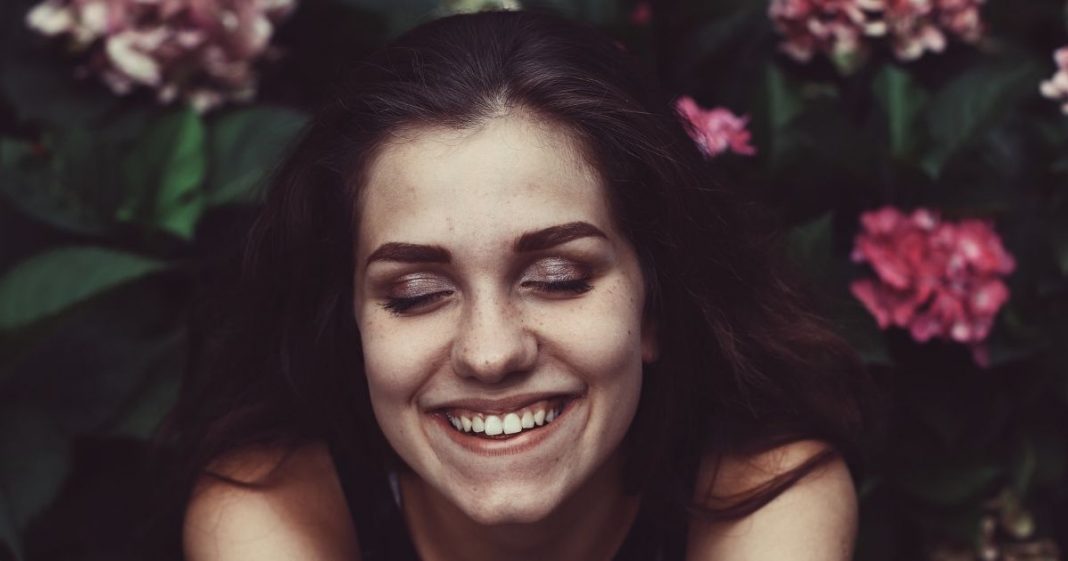 15 Mantras para terminar o dia com uma sensação boa e atrair a positividade