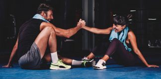 Casais que perdem peso juntos tem melhores resultados, de acordo com pesquisas Casais que perdem peso juntos tem melhores resultados, de acordo com pesquisas