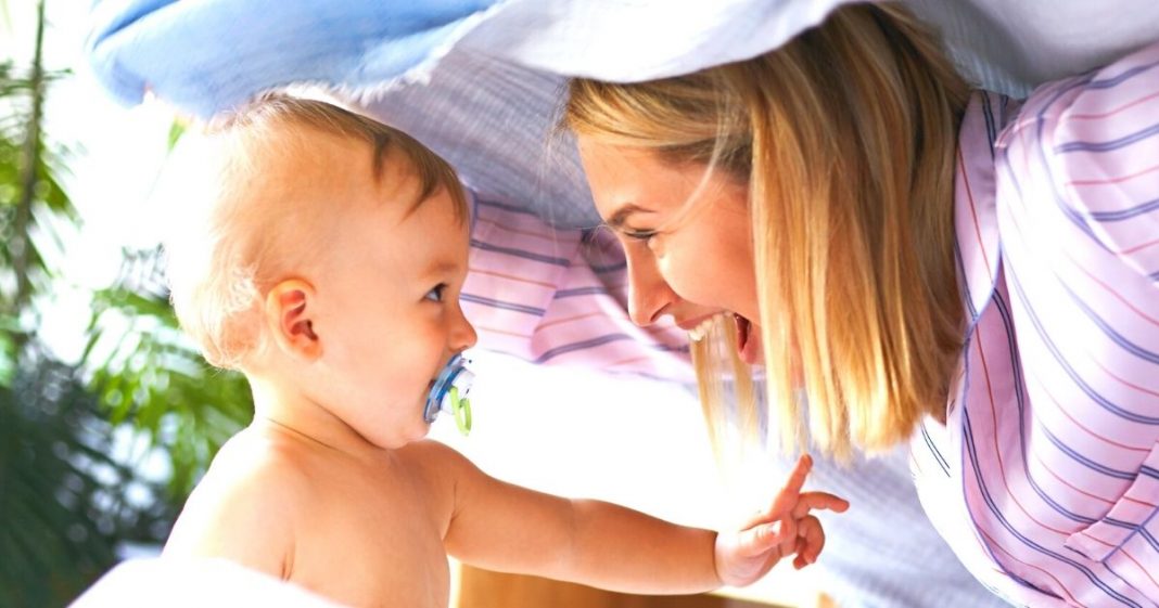 Filhos herdam inteligência de sua mãe, não de seu pai, revela estudo