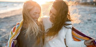 Ter uma irmã causa efeito antidepressivo, revela estudo Ter uma irmã causa efeito antidepressivo, revela estudo