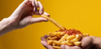 5 alimentos que causam inflamação em seu corpo 5 alimentos que causam inflamação em seu corpo