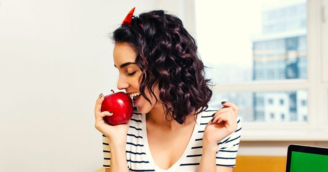 Descubra o que acontece ao seu corpo ao comer uma maçã por dia