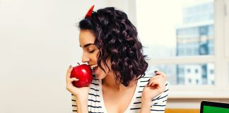 Descubra o que acontece ao seu corpo ao comer uma maçã por dia Descubra o que acontece ao seu corpo ao comer uma maçã por dia