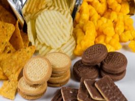 Estudo revela por que alguns alimentos são viciantes e você não consegue parar de comê-los