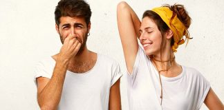 Carne vermelha faz você cheirar mal? 5 alimentos que podem ter efeitos estranhos em seu corpo Carne vermelha faz você cheirar mal? 5 alimentos que podem ter efeitos estranhos em seu corpo