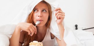 Comer mal à noite pode arruinar o trabalho do dia seguinte Comer mal à noite pode arruinar o trabalho do dia seguinte