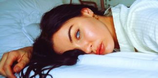 Aceite suas emoções e pensamentos negativos e você se sentirá mais feliz no longo prazo Aceite suas emoções e pensamentos negativos e você se sentirá mais feliz no longo prazo