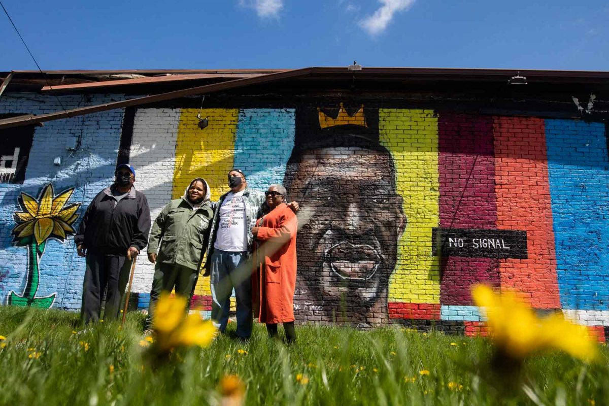 ideiasnutritivas.com - Mural em homenagem à George Floyd foi destruído por relâmpago, dizem as autoridades