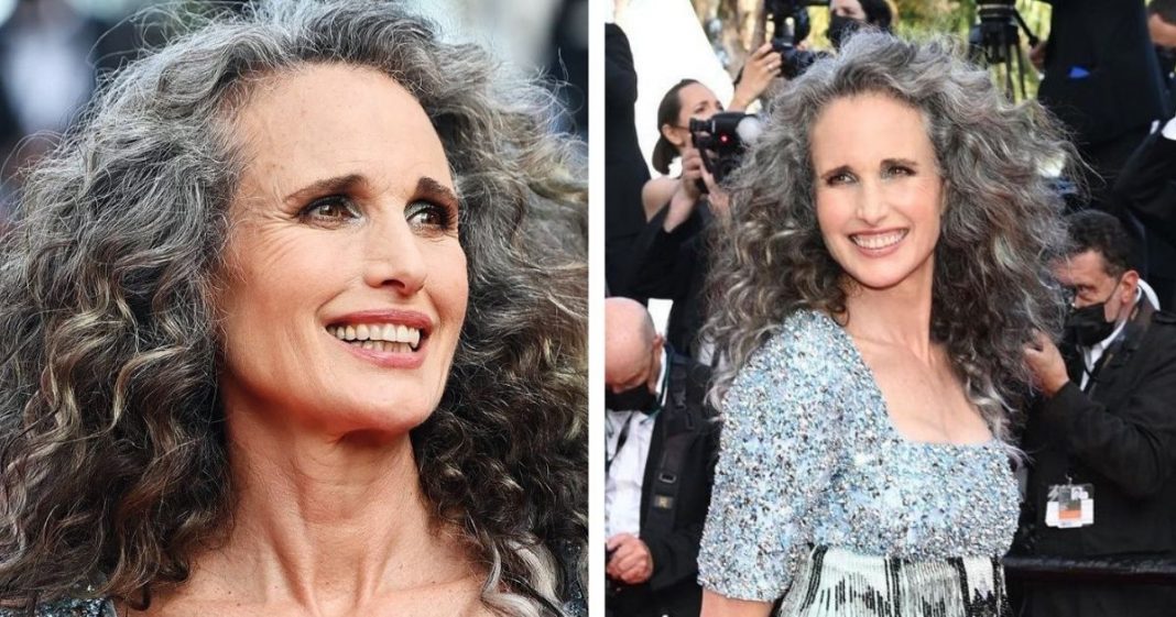 “Sinto-me jovem com meu cabelo grisalho”: Andie MacDowell aparece poderosa com seu cabelo natural