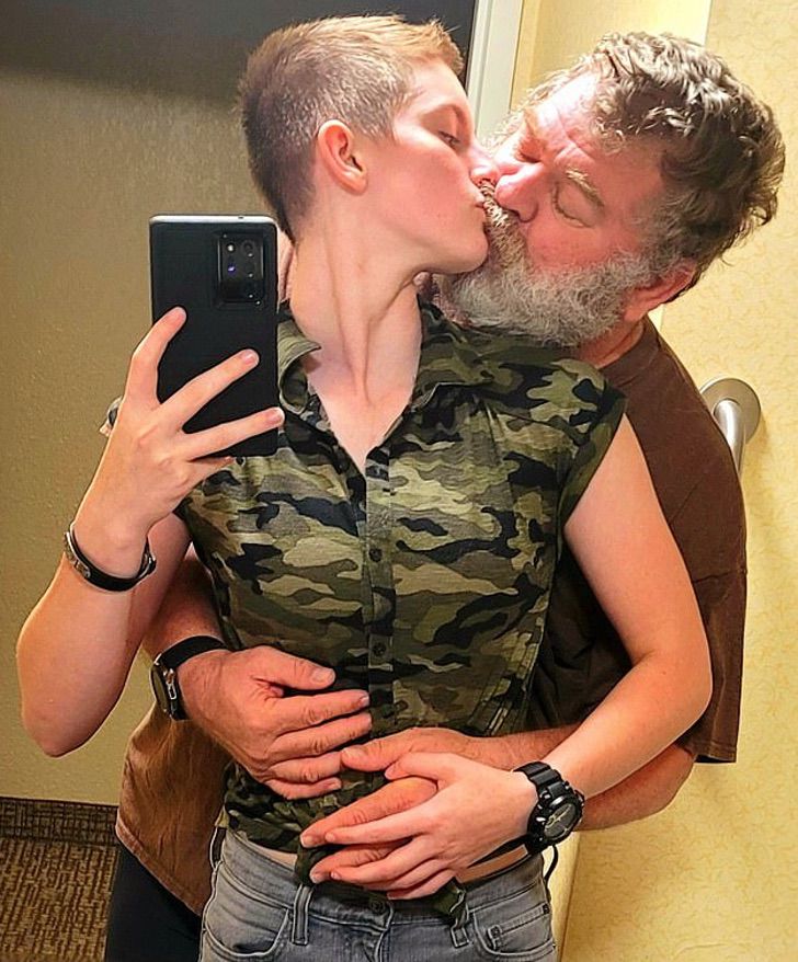 Garota de 19 anos se apaixonou por um homem de 61 anos e seus pais chocados chamaram a polícia ideiasnutritivas.com - Garota de 19 anos se apaixonou por um homem de 61 anos e seus pais chocados chamaram a polícia