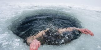 BANHOS FRIOS: 4 Principais motivos pelos quais eles são bons para você BANHOS FRIOS: 4 Principais motivos pelos quais eles são bons para você