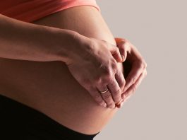 Como diminuir a barriga inchada após o parto?