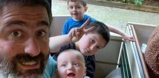 Pai se oferece para pagar dívidas escolares de crianças para que elas possam comer Pai se oferece para pagar dívidas escolares de crianças para que elas possam comer