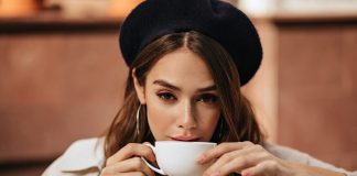 Tetley quer contratar alguém para beber chá e viajar pelo mundo para ganhar a vida Tetley quer contratar alguém para beber chá e viajar pelo mundo para ganhar a vida